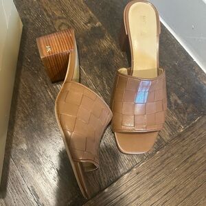 Michael Kors Women's Tan Woven Heeled Mule